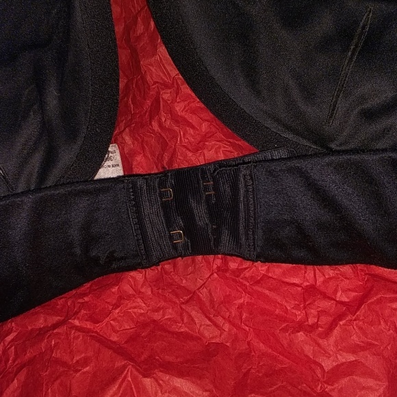 Victoria's Secret Very Sexy Pushup Bra 36B - Picture 7 of 7